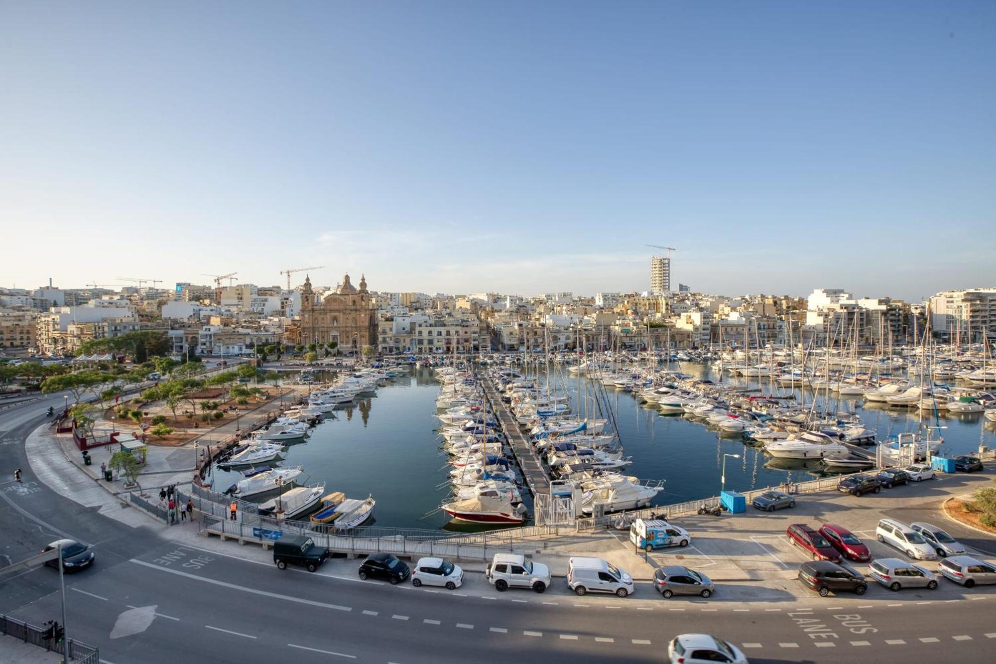 Seafront Apartment-Hosted By Sweetstay Pietà Exterior foto