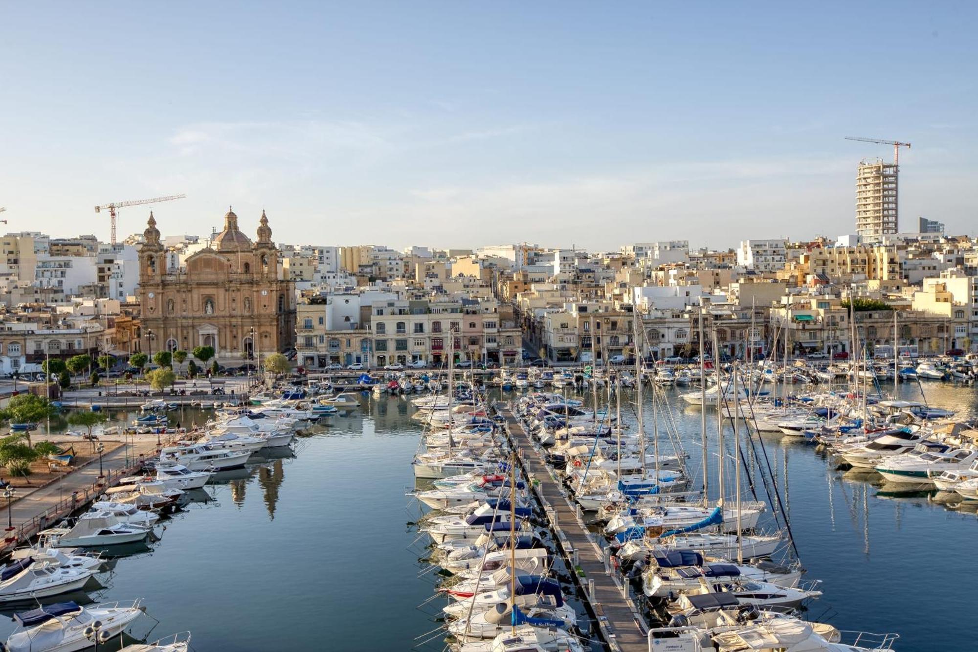 Seafront Apartment-Hosted By Sweetstay Pietà Exterior foto