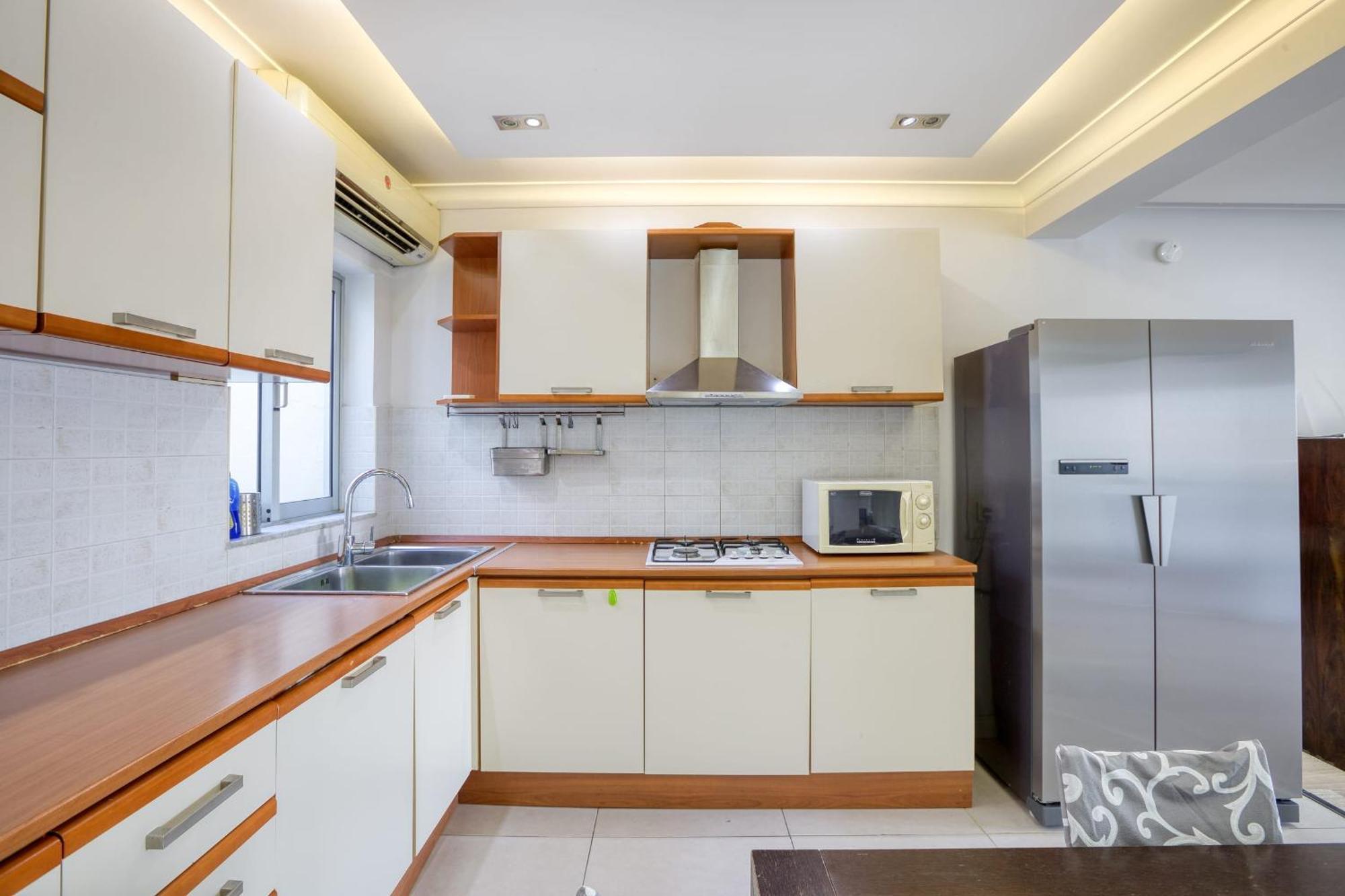 Seafront Apartment-Hosted By Sweetstay Pietà Exterior foto